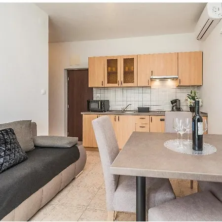 Casa Di Giulietta Sukošan