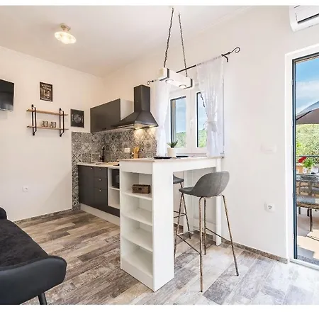 בית הארחה Casa Di Giulietta Sukošan